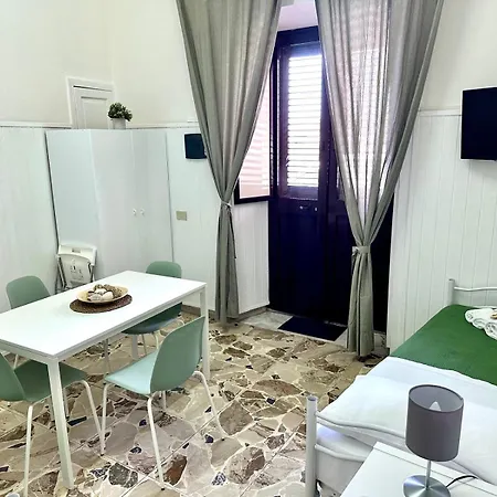Apartamento Brezza Marina Giardini-Naxos
